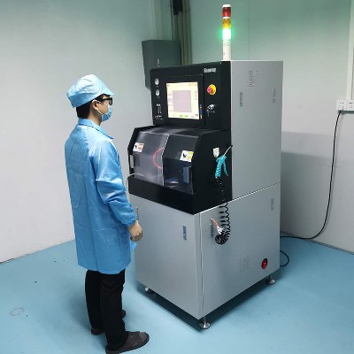 Microelectronics-automatic precision dicing machine